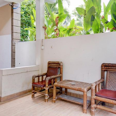 Oyo Flagship 90754 Alamanda Guesthouse Denpasar  Luaran gambar